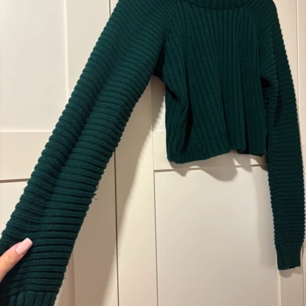 Emerald Ribbed Crew Neck Sweater - Picture 5 of 5
